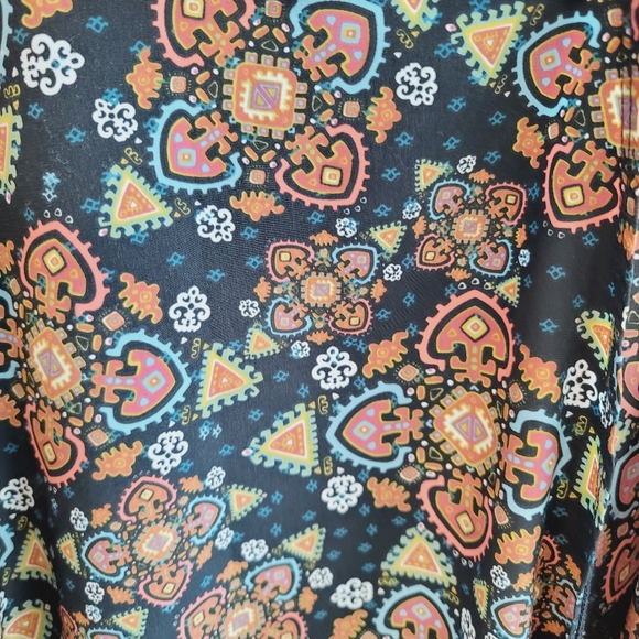 💕 LulaRoe Boho Print Joy Vest Size Small - Picture 9 of 15
